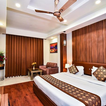 Pinaz Royale Hotel Amritsar Exterior foto