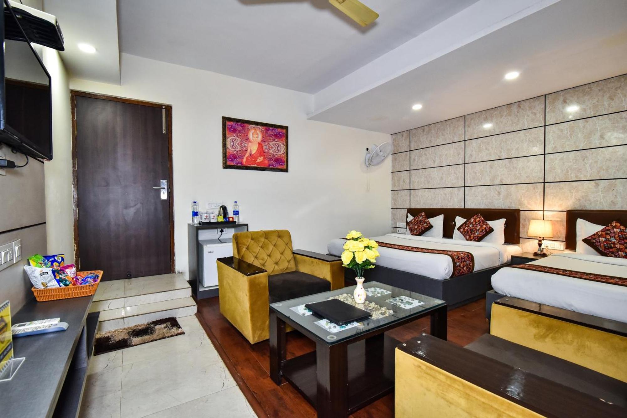 Pinaz Royale Hotel Amritsar Exterior foto