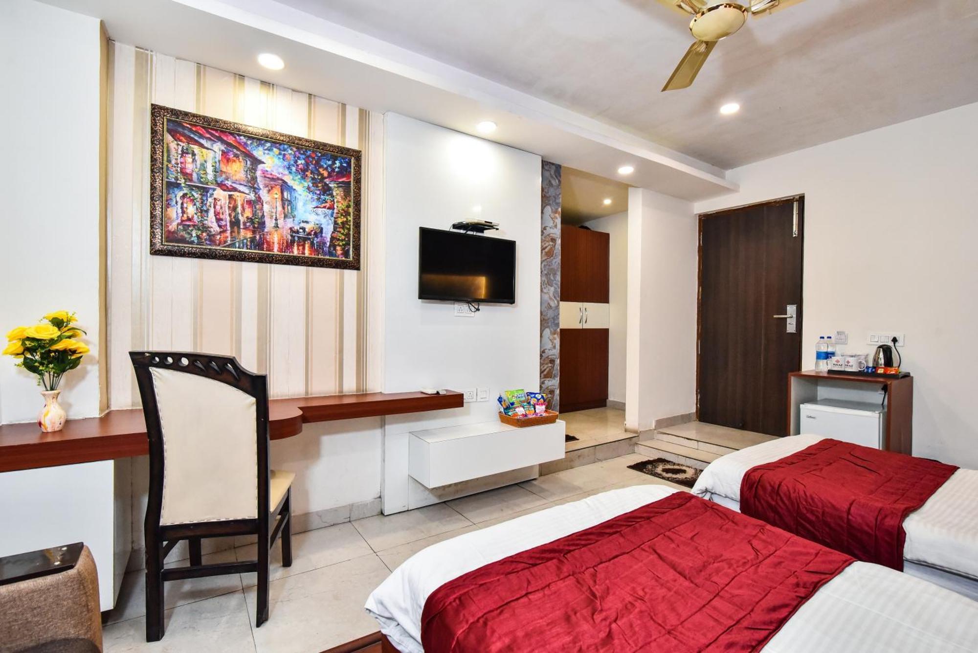 Pinaz Royale Hotel Amritsar Exterior foto